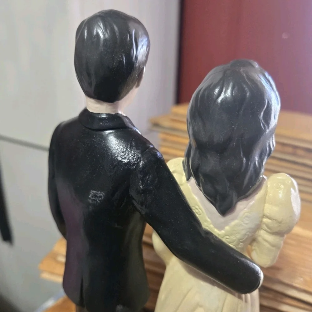 Vintage Marrige Cake Topper Ceramic 1970 Mint Condition
